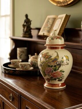SATSUMA JAPANESE GINGER JAR  Cream Colored Finely Crackled Glaze Floral Peacock